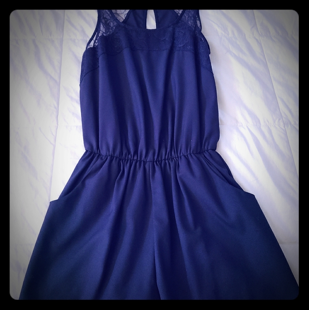 Romper with pockets